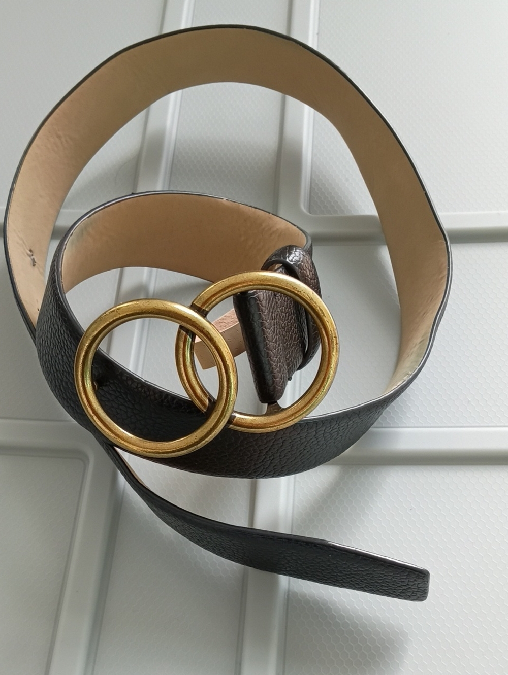 Black Leather Double-Ring Belt with Gold Hardware